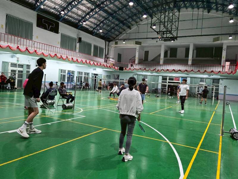 進修學校114學年度第1學期班際羽球比賽圖片