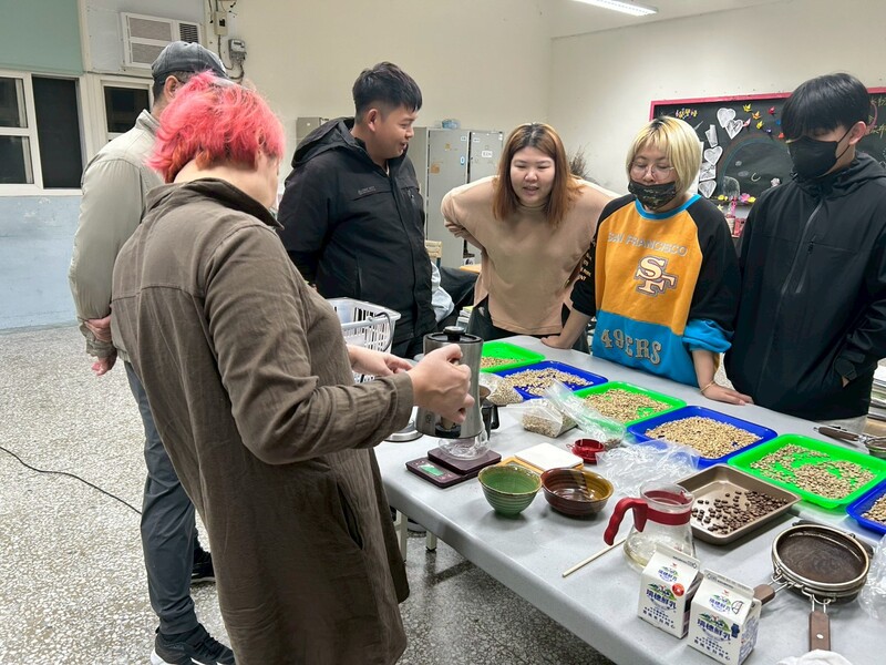 家三烘焙坊-手烘咖啡廳圖片